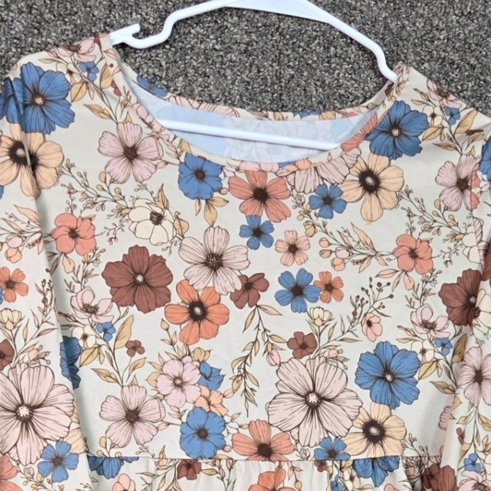 Emery Rose Floral Tunic Women Size M Multicolor Tiered Boho Long Sleeve Top - Picture 3 of 8